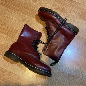 Dr Marten 1460 smooth leather boots size mens 8